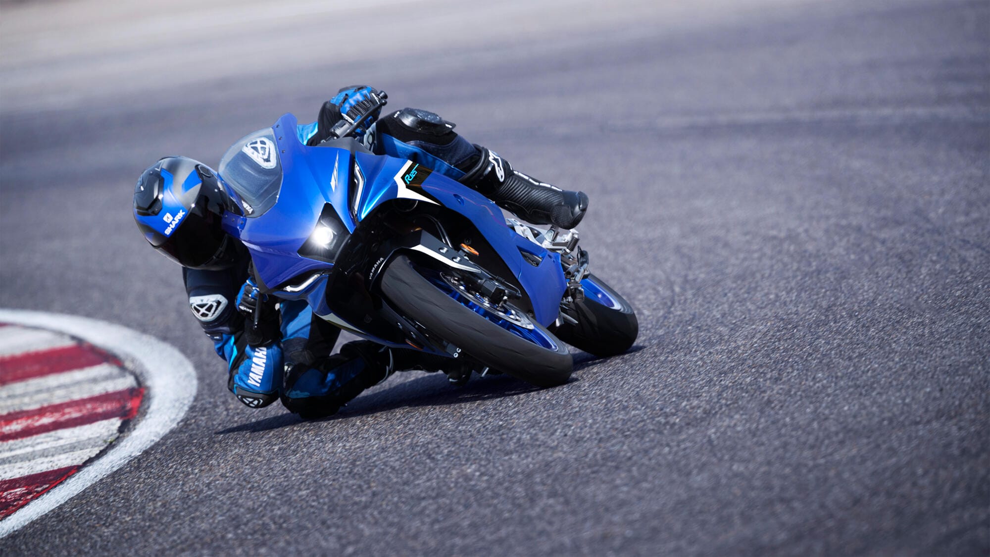 Yamaha YZF-R125 – אופנוע ספורטיבי קל משקל עם מנוע 125 סמ"ק וביצועים גבוהים לרוכבים בעלי רישיון A2