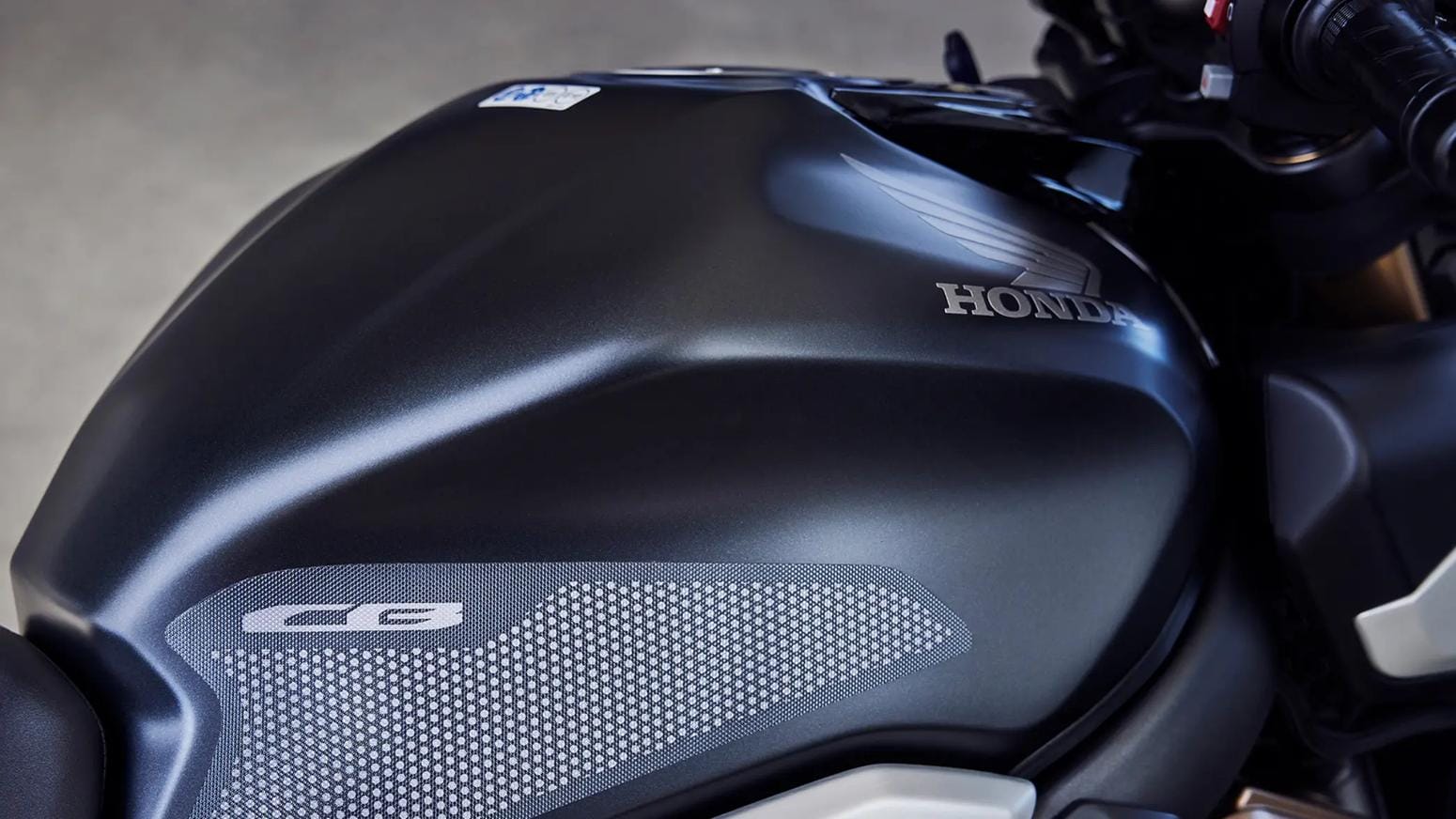 HONDA CB650R