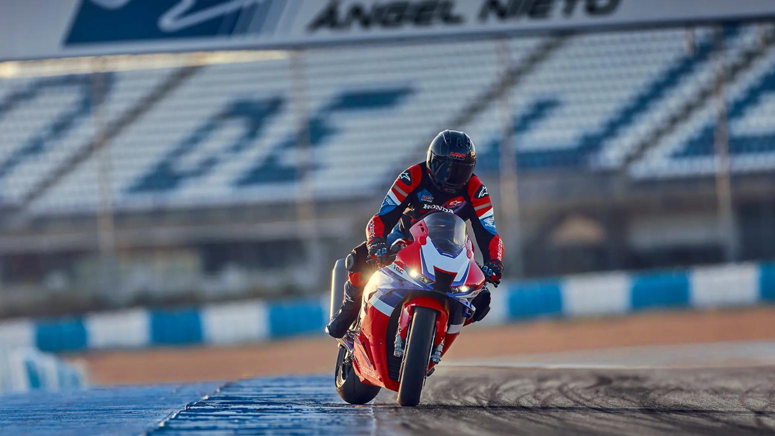 HONDA CBR 1000 RR-R