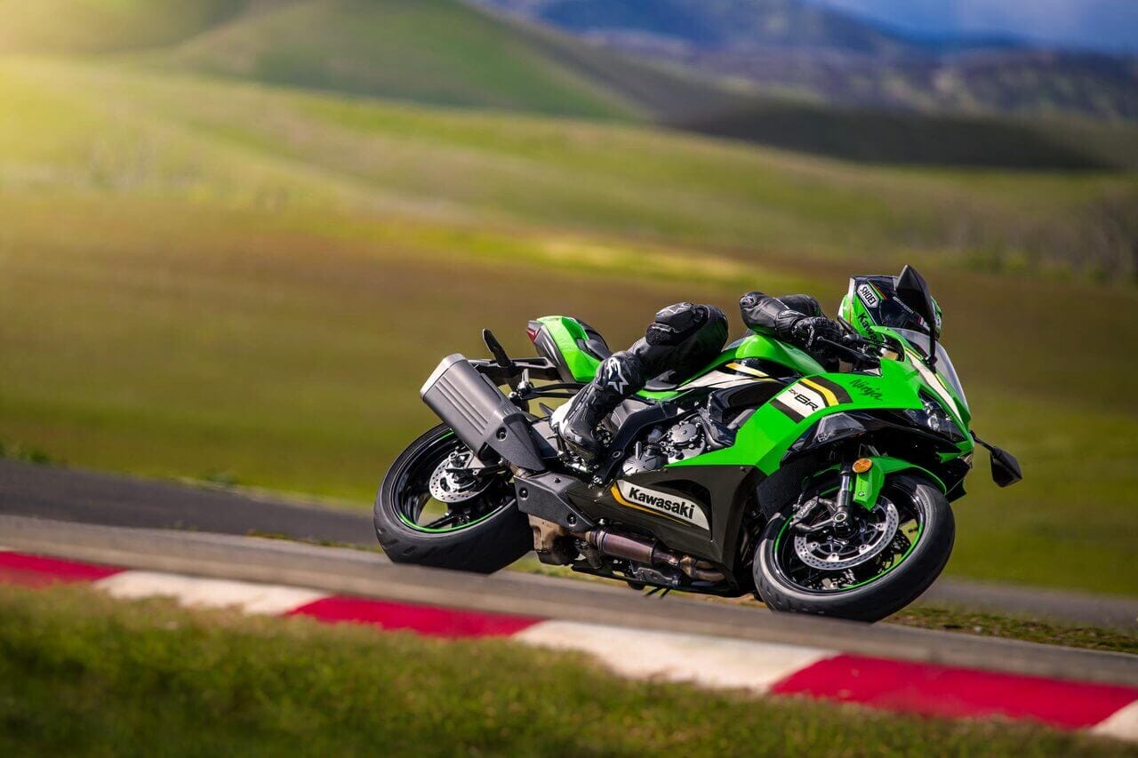 KAWASAKI ZX-6R 3