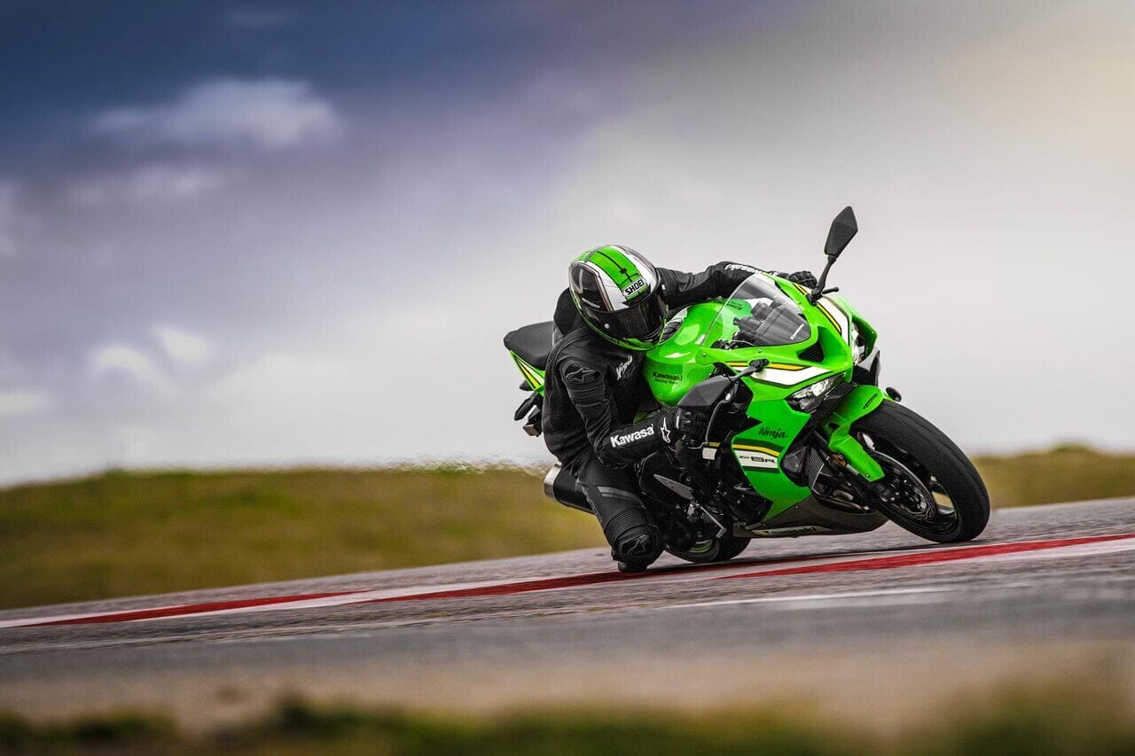 KAWASAKI ZX-6R 7